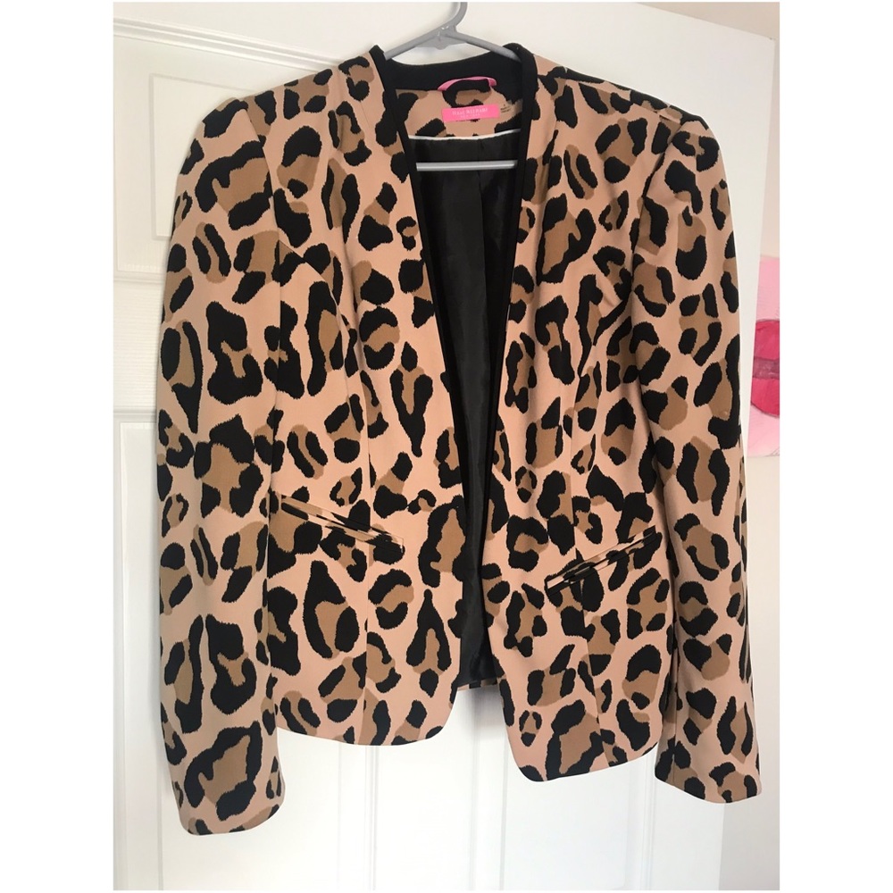 Isaac Mizrahi cheetah blazer. Size 8.